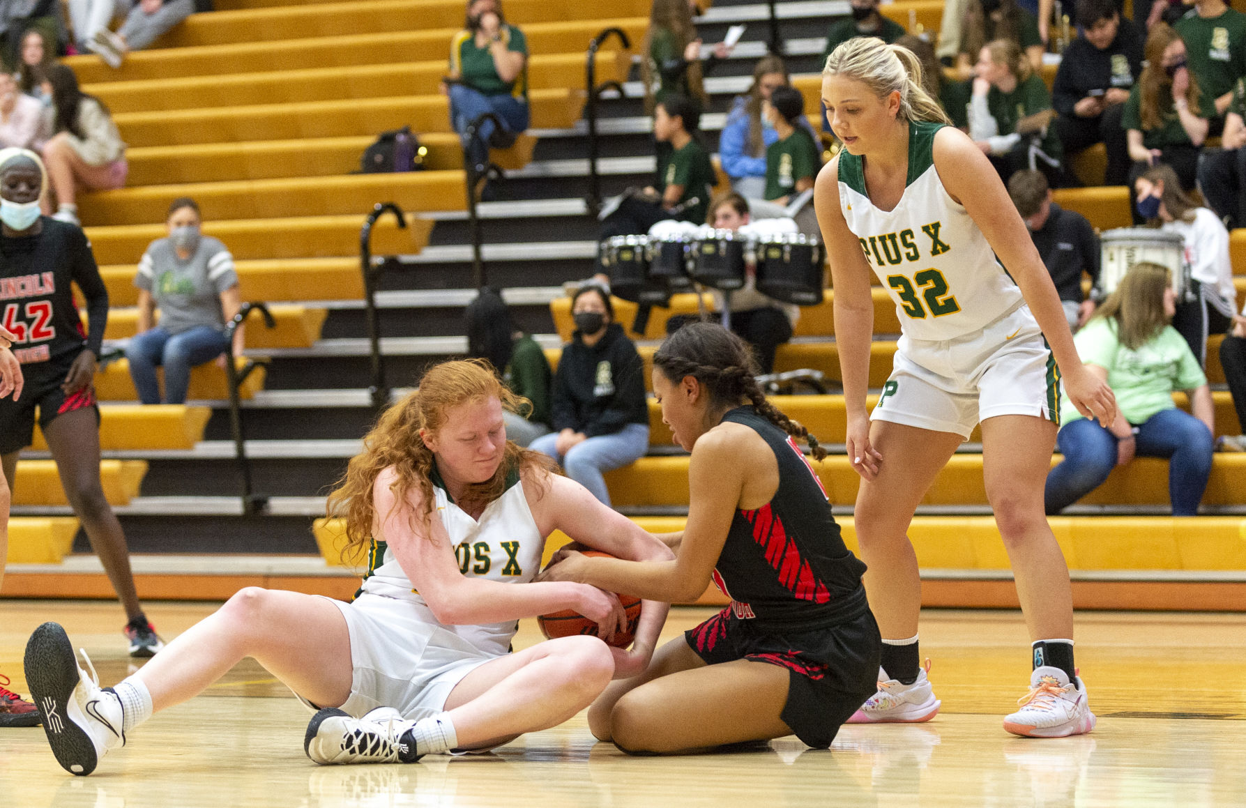 Lincoln High vs. Lincoln Pius X, 1.14